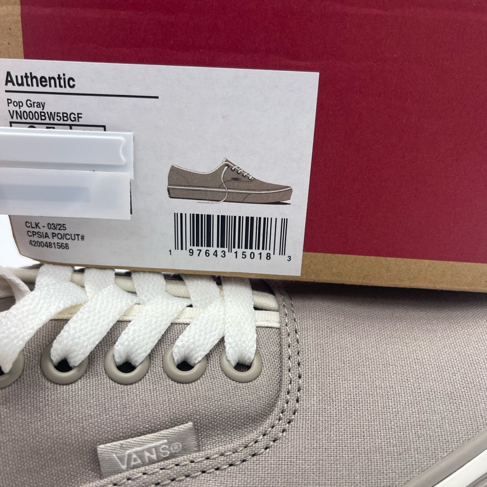 Vans Men’s Authentic
Pop Gray Sneakers 
VN000BW5BGF

Lifestyle, Original Icon - Picture 16 of 16